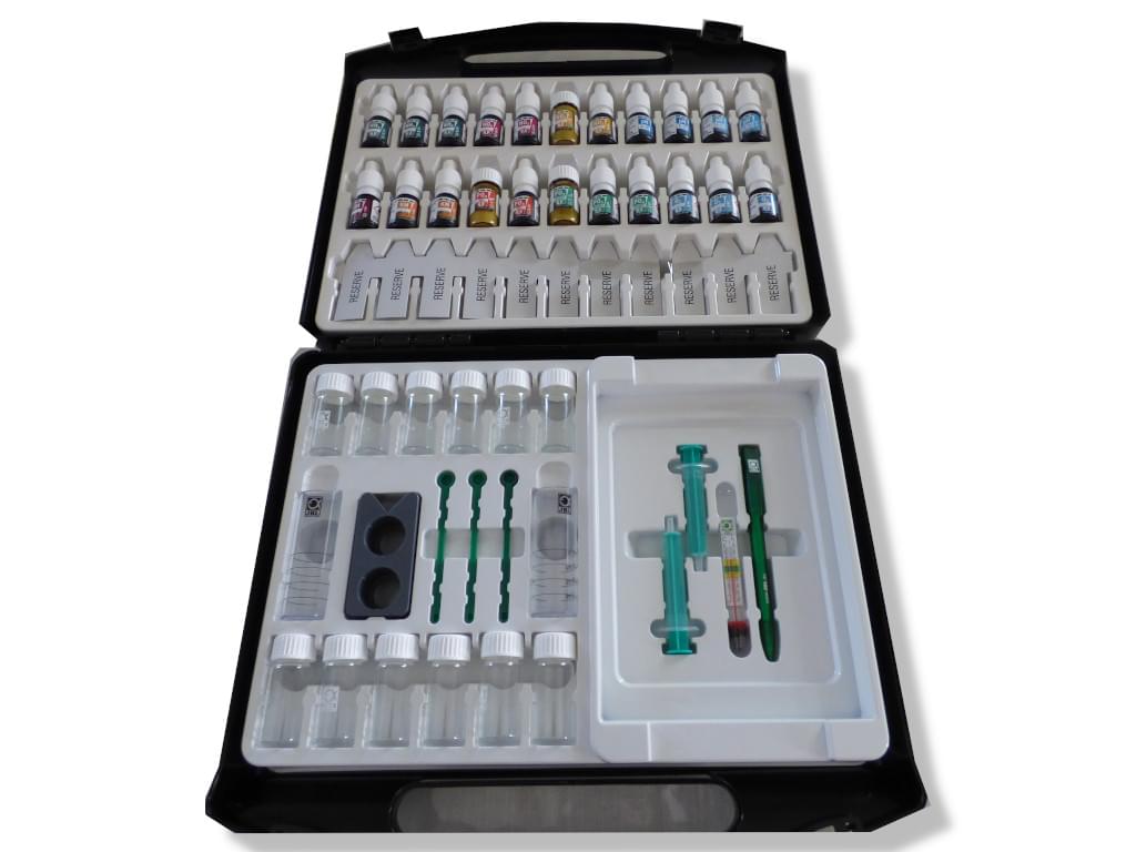 Test kit ποιότητας νερού JBL LAB Koi (Μόνο με προπαραγγελία διάθεση σε 10-15 εργάσιμες)